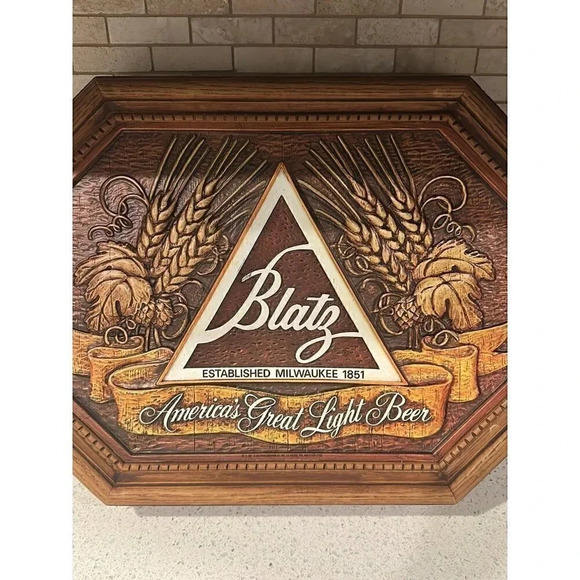 Vintage 1981 BLATZ BEER Promotional Bar Advertising Sign - Heileman Brewing Co. - Picture 2 of 3